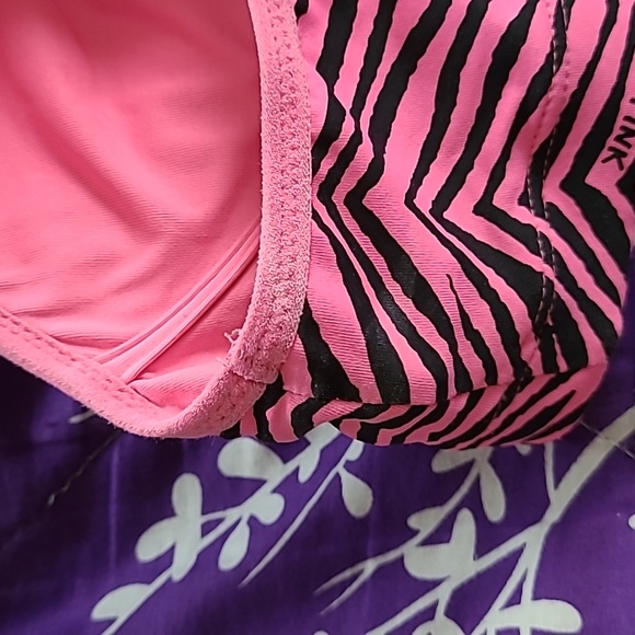 Victoria’s Secret Pink Yoga push up - Picture 6 of 10